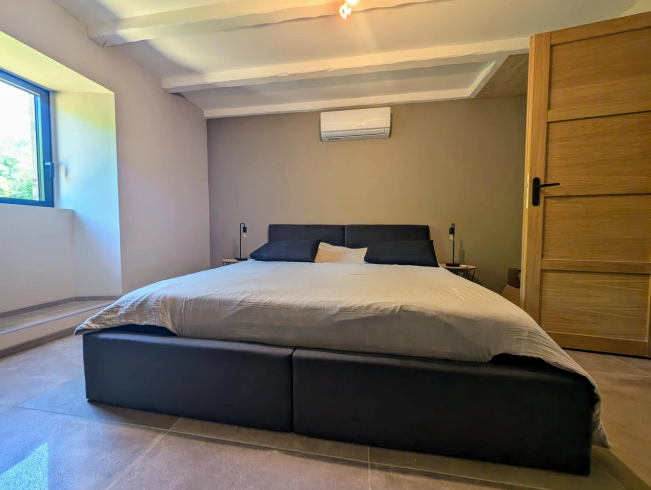 Première chambre du Gîte de Mercuer